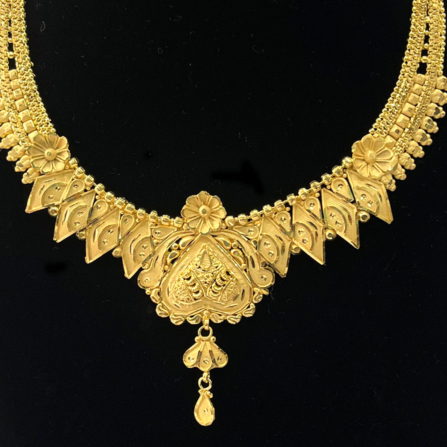 Nex Jewellers Latest Stylish Fancy Pearl Choker Traditional Jewellery Set for Women | Heart Necklace Set | Festive Wedding Party Necklace | 22k Gold Plated | Just Like Original Gold Jewellery