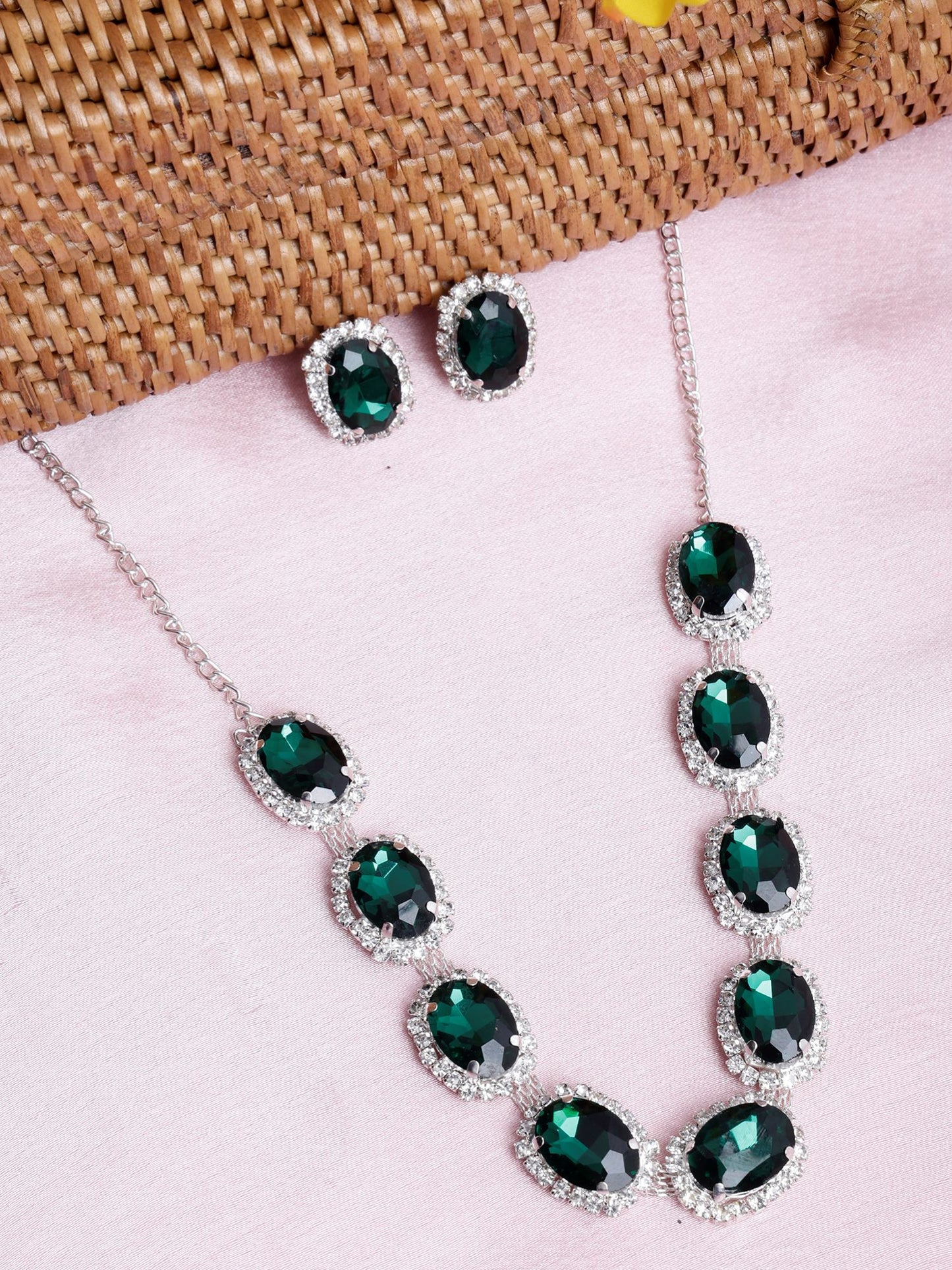 Nex Jewellers Green Kundan Beads Jewellery Design Polki, Stone New Traditional wedding Latest Stylish Beautiful Meenakari Choker Necklace Jewellery Set for Women